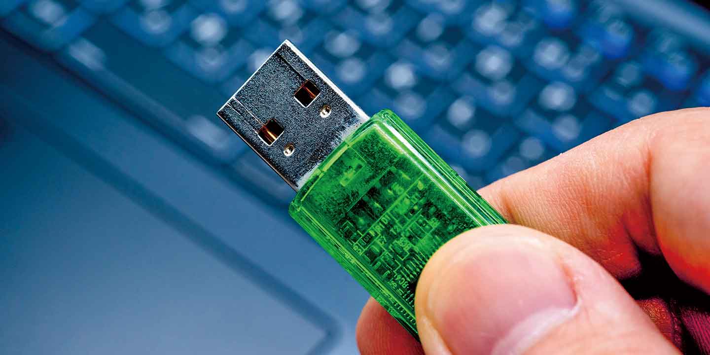 USBメモリ